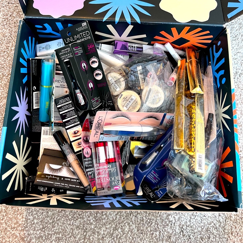 NEW 83pcs eye makeup!